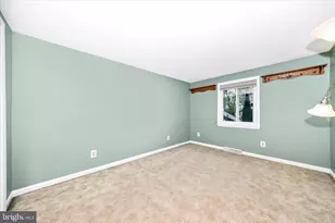 20603 Bluebird Ave, Hagerstown, MD 21742 - Photo 23