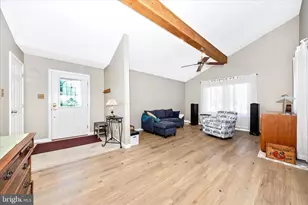 20603 Bluebird Ave, Hagerstown, MD 21742 - Photo 3