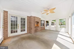 19103 Woodhill Dr, Hagerstown, MD 21742 - Photo 25