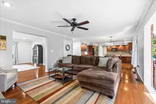20115 Teakwood Dr, Hagerstown, MD 21742 - Photo 9