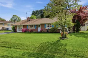 9720 Fernwood Ln, Hagerstown, MD 21740 - Photo 3
