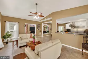 19103 Red Maple Dr, Hagerstown, MD 21742 - Photo 25