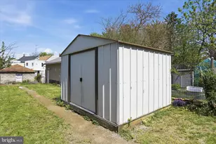 13 Winter St, Hagerstown, MD 21740 - Photo 33