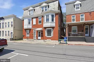 13 Winter St, Hagerstown, MD 21740 - Photo 3