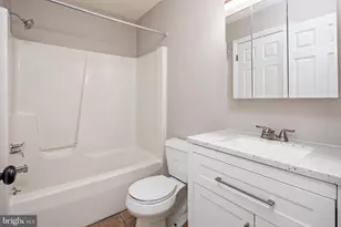 335 Yorkshire Dr, Hagerstown, MD 21740 - Photo 27