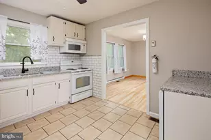 335 Yorkshire Dr, Hagerstown, MD 21740 - Photo 9