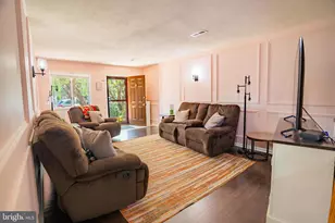 17916 Clubhouse Dr, Hagerstown, MD 21740 - Photo 5