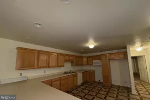 756 Largo Dr, Hagerstown, MD 21740 - Photo 11