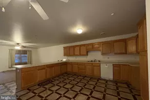 756 Largo Dr, Hagerstown, MD 21740 - Photo 9