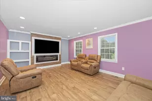 16300 Kaiser Ct, Hagerstown, MD 21740 - Photo 7
