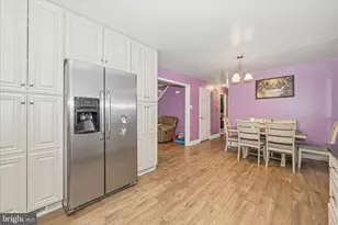 16300 Kaiser Ct, Hagerstown, MD 21740 - Photo 17