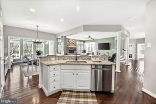 18250 Misty Acres Dr, Hagerstown, MD 21740 - Photo 11