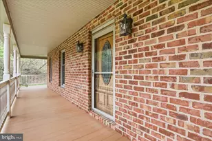 13834 Hollow Rd, Hancock, MD 21750 - Photo 9