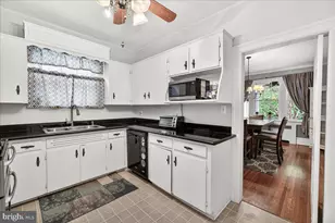 1131 Oak Hill Ave, Hagerstown, MD 21742 - Photo 11