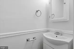 40 Fairground Ave, Hagerstown, MD 21740 - Photo 11