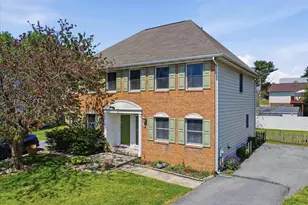 1040 Hampton Cir, Hagerstown, MD 21742 - Photo 1