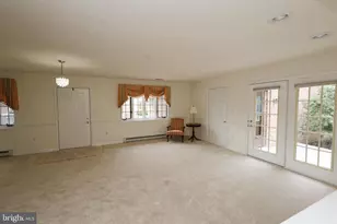 1025 Matthew Ct, Hagerstown, MD 21742 - Photo 9