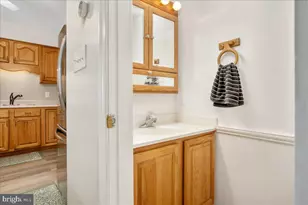 327 E Ridge Dr, Hagerstown, MD 21740 - Photo 13