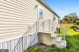 11307 Hawthorne Ct, Hagerstown, MD 21740 - Photo 11