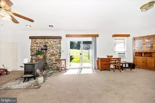 9607 Crystal Falls Dr, Hagerstown, MD 21740 - Photo 17