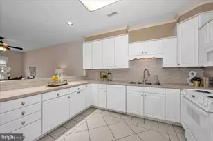 319 Sunbrook Ln, Hagerstown, MD 21740 - Photo 23