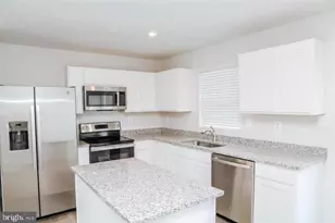 118 Charlotte St, Hagerstown, MD 21740 - Photo 9