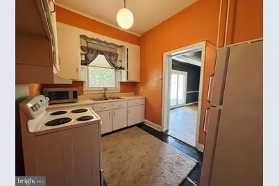 801 S Potomac Street S #2, Hagerstown, MD 21740 - Photo 3