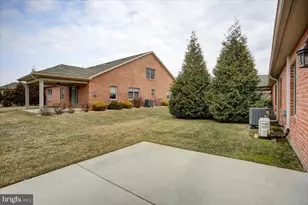 19446 Sapphire Dr, Hagerstown, MD 21742 - Photo 39