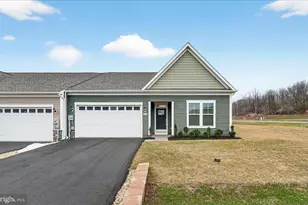 19601 Lavender Ln, Hagerstown, MD 21742 - Photo 1