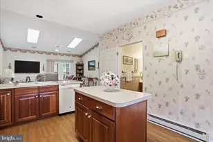 352 Sunbrook Ln, Hagerstown, MD 21742 - Photo 13