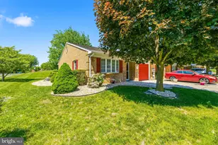 918 W Irvin Ave, Hagerstown, MD 21742 - Photo 1
