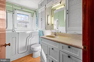 246 Maryland Ave, Hancock, MD 21750 - Photo 15