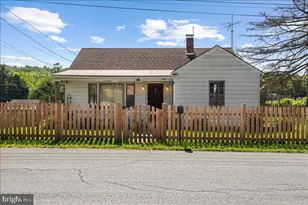 246 Maryland Ave, Hancock, MD 21750 - Photo 1
