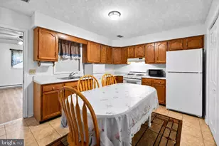 1048 Hampton Cir, Hagerstown, MD 21742 - Photo 17