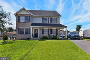1048 Hampton Cir, Hagerstown, MD 21742 - Photo 1