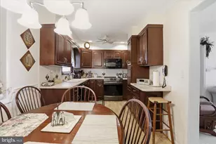 17933 Oak Ridge Dr, Hagerstown, MD 21740 - Photo 15