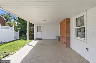 17933 Oak Ridge Dr, Hagerstown, MD 21740 - Photo 5