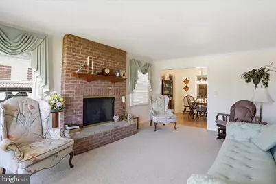 17933 Oak Ridge Drive, Hagerstown, MD 21740 - Photo 7