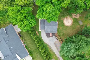 1931 Maplewood Dr, Hagerstown, MD 21740 - Photo 5