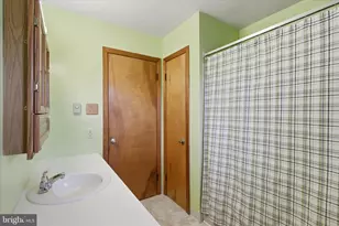 17301 Ontario Dr, Hagerstown, MD 21740 - Photo 23