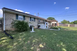 17301 Ontario Dr, Hagerstown, MD 21740 - Photo 7