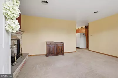 17301 Ontario Drive, Hagerstown, MD 21740 - Photo 9