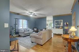 240 Sunbrook Ln, Hagerstown, MD 21742 - Photo 17
