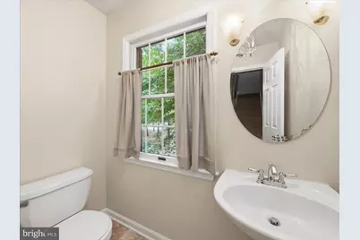 1002 Lindsay Lane, Hagerstown, MD 21742 - Photo 19