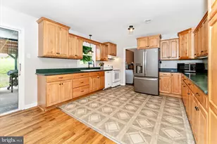 9708 Fernwood Ln, Hagerstown, MD 21740 - Photo 17