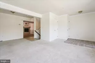 1323 Lindsay Ln, Hagerstown, MD 21742 - Photo 3