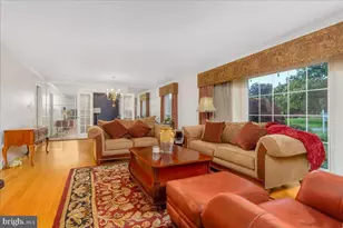 19022 Cherry Tree Dr, Hagerstown, MD 21742 - Photo 9