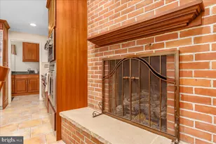 19022 Cherry Tree Dr, Hagerstown, MD 21742 - Photo 17