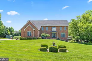 12719 Ailanthus Dr, Hagerstown, MD 21742 - Photo 3