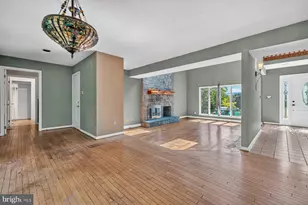 20001 Cherry Hill Cir, Hagerstown, MD 21742 - Photo 9
